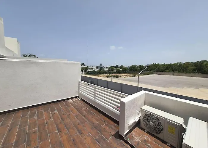 Holiday home Casa Triplexa: Spacious 3-bedroom With Pool *
